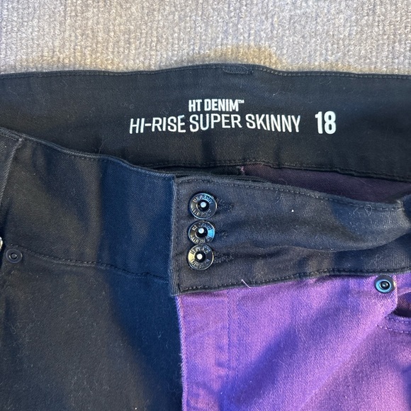 HT Denim Hi-Rise Super Skinny Pants Sz 18 Black/Purple Two-Tone with Straps 1124 - Picture 2 of 3